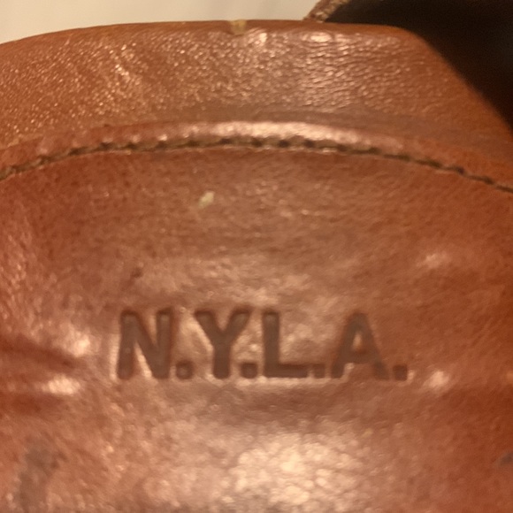 N.Y.L.A. Women's Brown Leather Strap Heeled Sandals Size 10 (FLAWS) - Picture 14 of 15